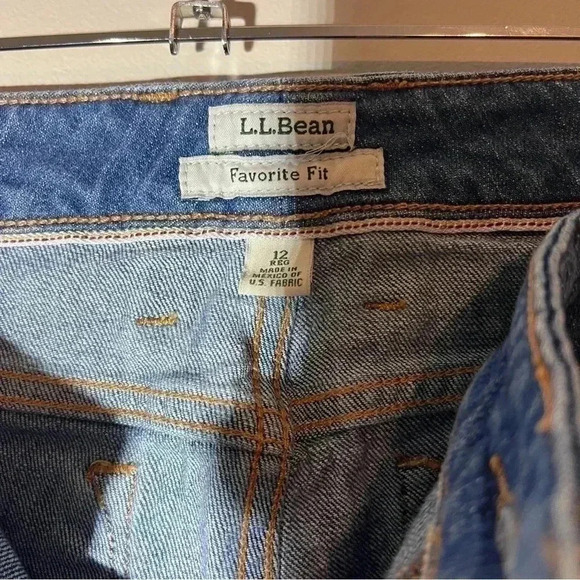L.L. Bean Favorite fit women’s jeans size 12 - Picture 4 of 4